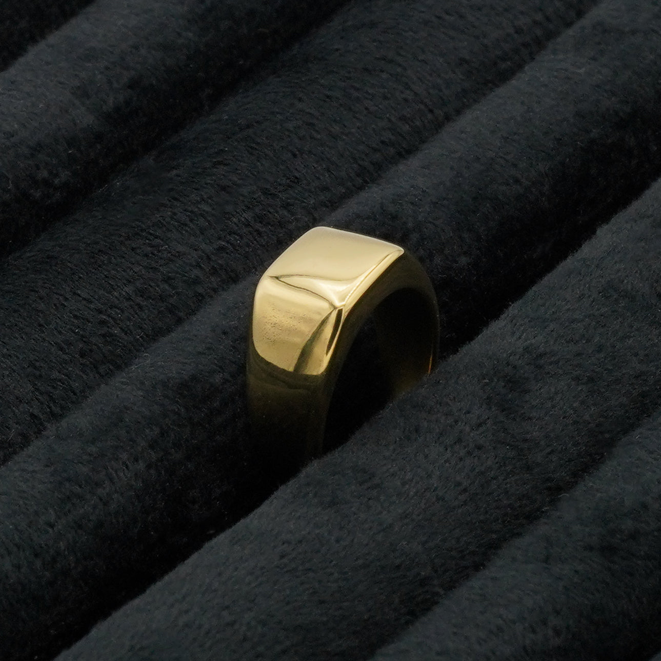 Plain Square Signet Ring (Gold) - Biraaj