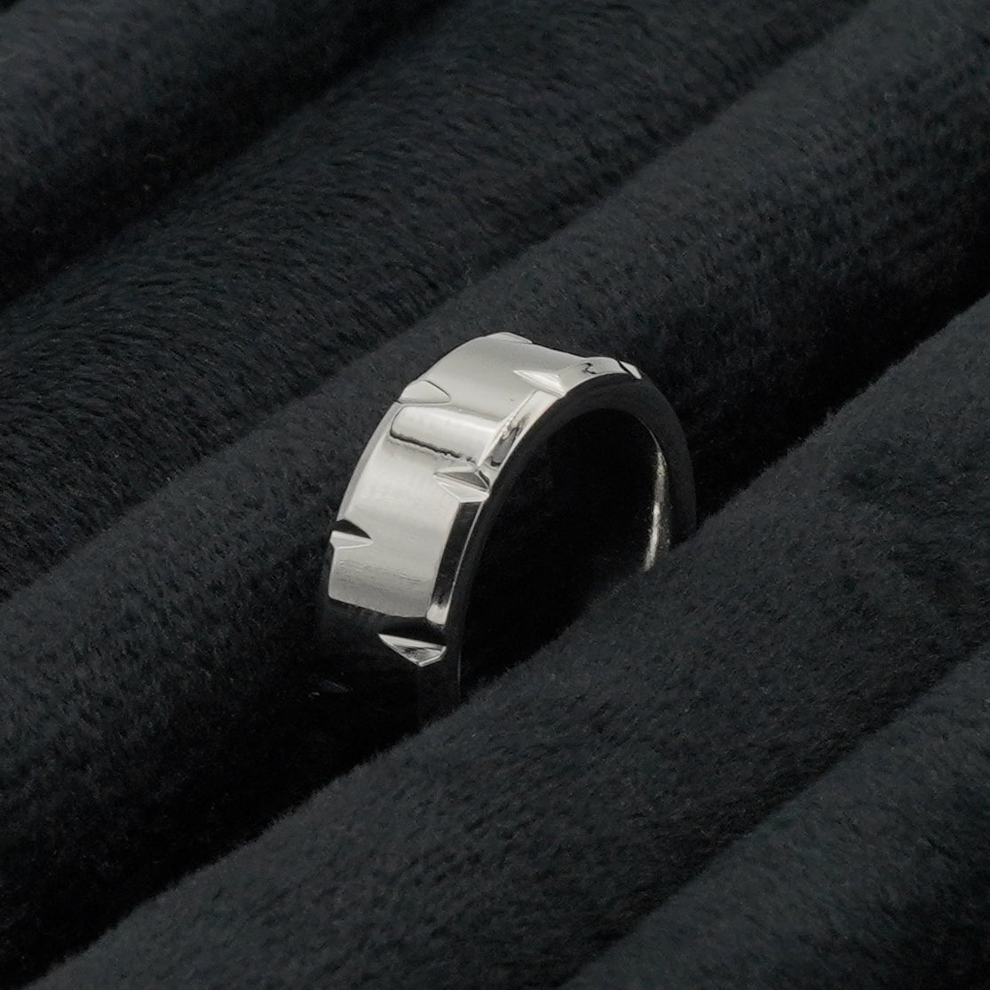 Subtle Grooved Ring (Silver) - Biraaj