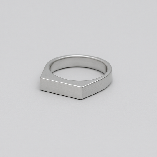 Signet Ring 4mm (Black)