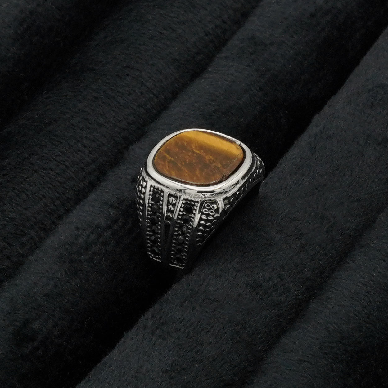 Vintage Onyx Ring - Biraaj