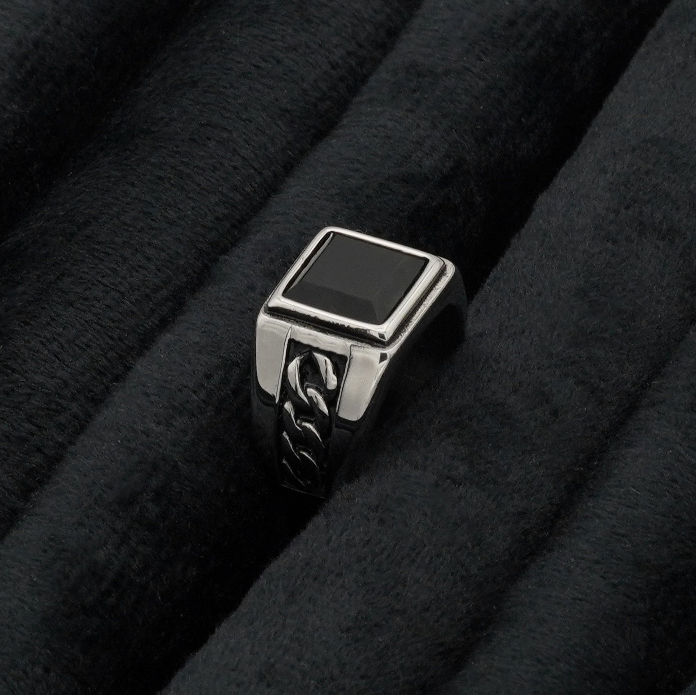 Black Stone Chain Ring - Biraaj