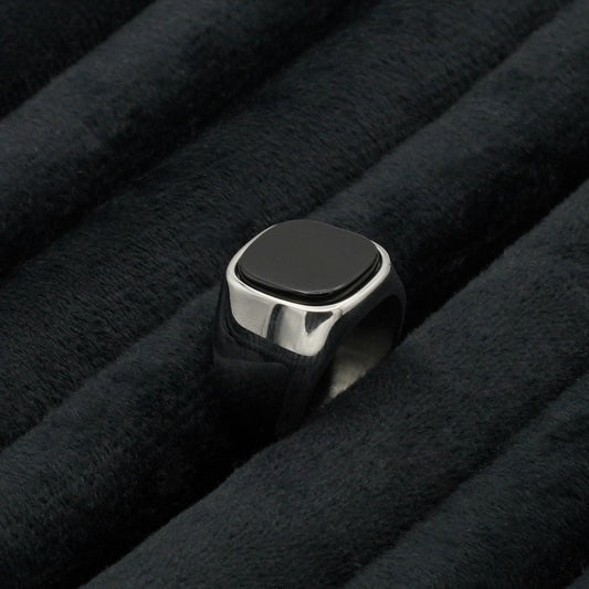 Black Onyx Signet Ring 16mm (Silver)