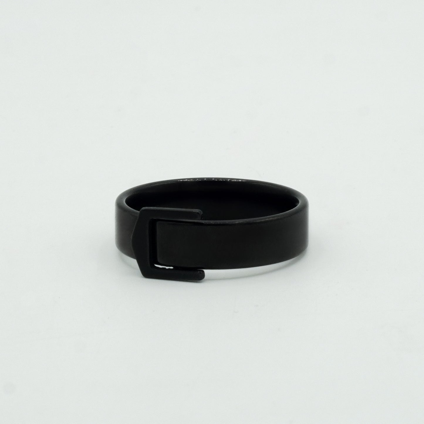 Modern Belt Ring (Black) - Biraaj