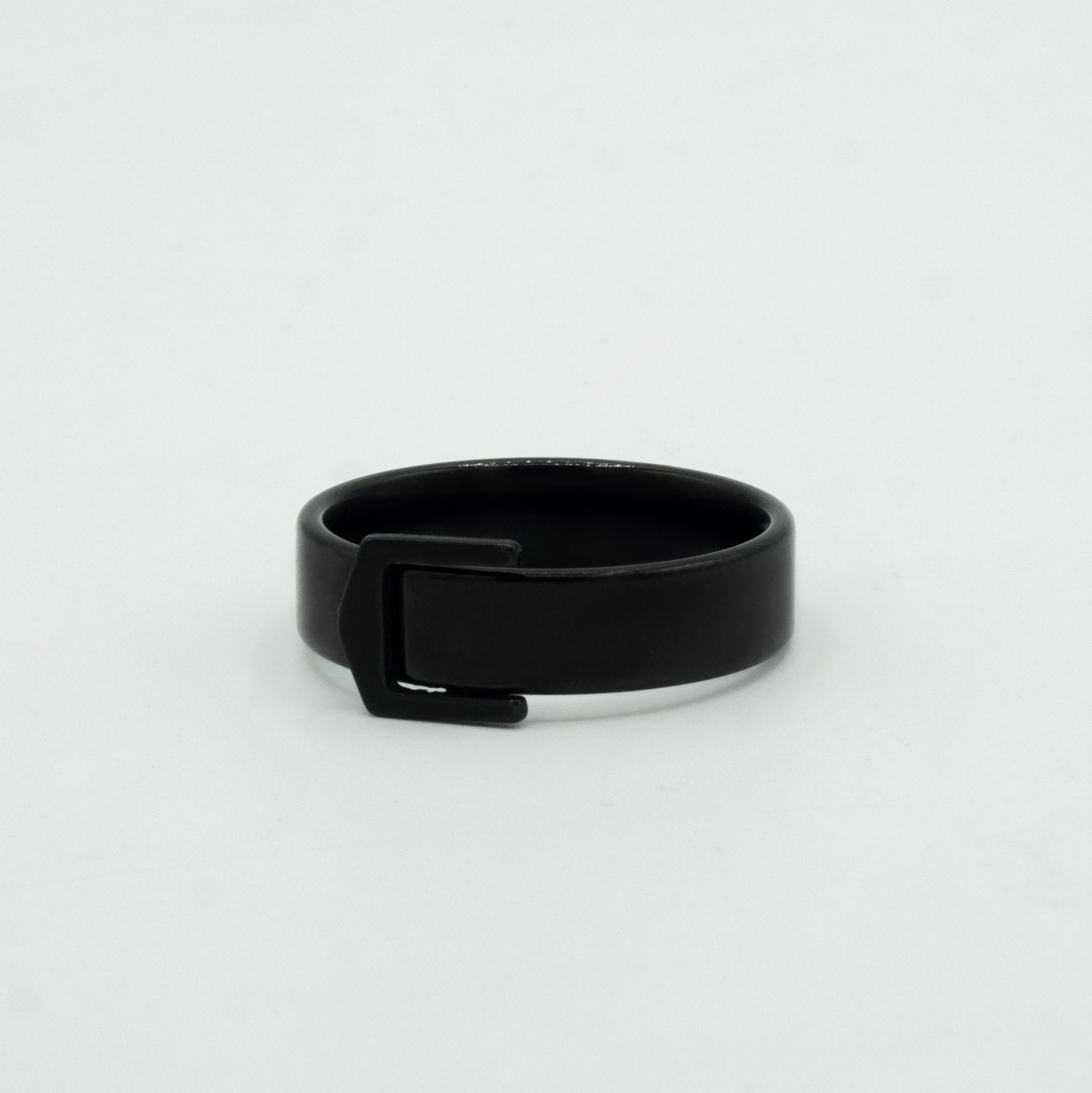 Modern Belt Ring (Black) - Biraaj