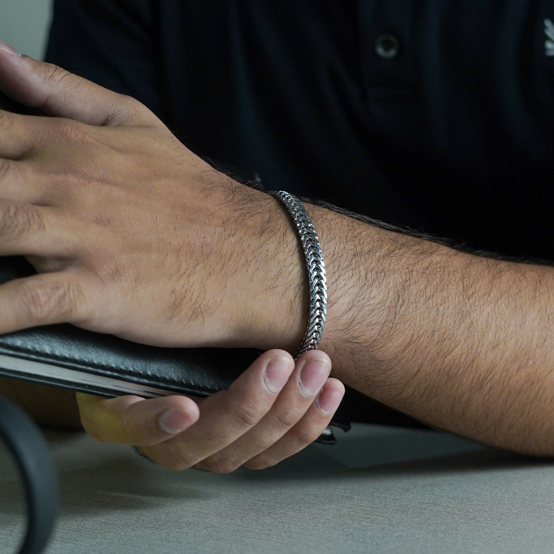 Herringbone Link Bracelet - Biraaj